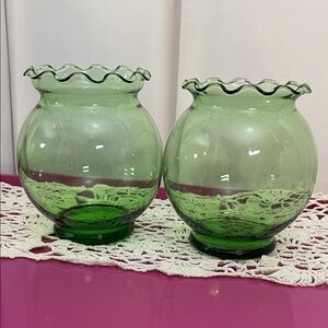 Vintage Indiana Green Glass Ruffled Top Round Shaped Ivy Bowl set/2
